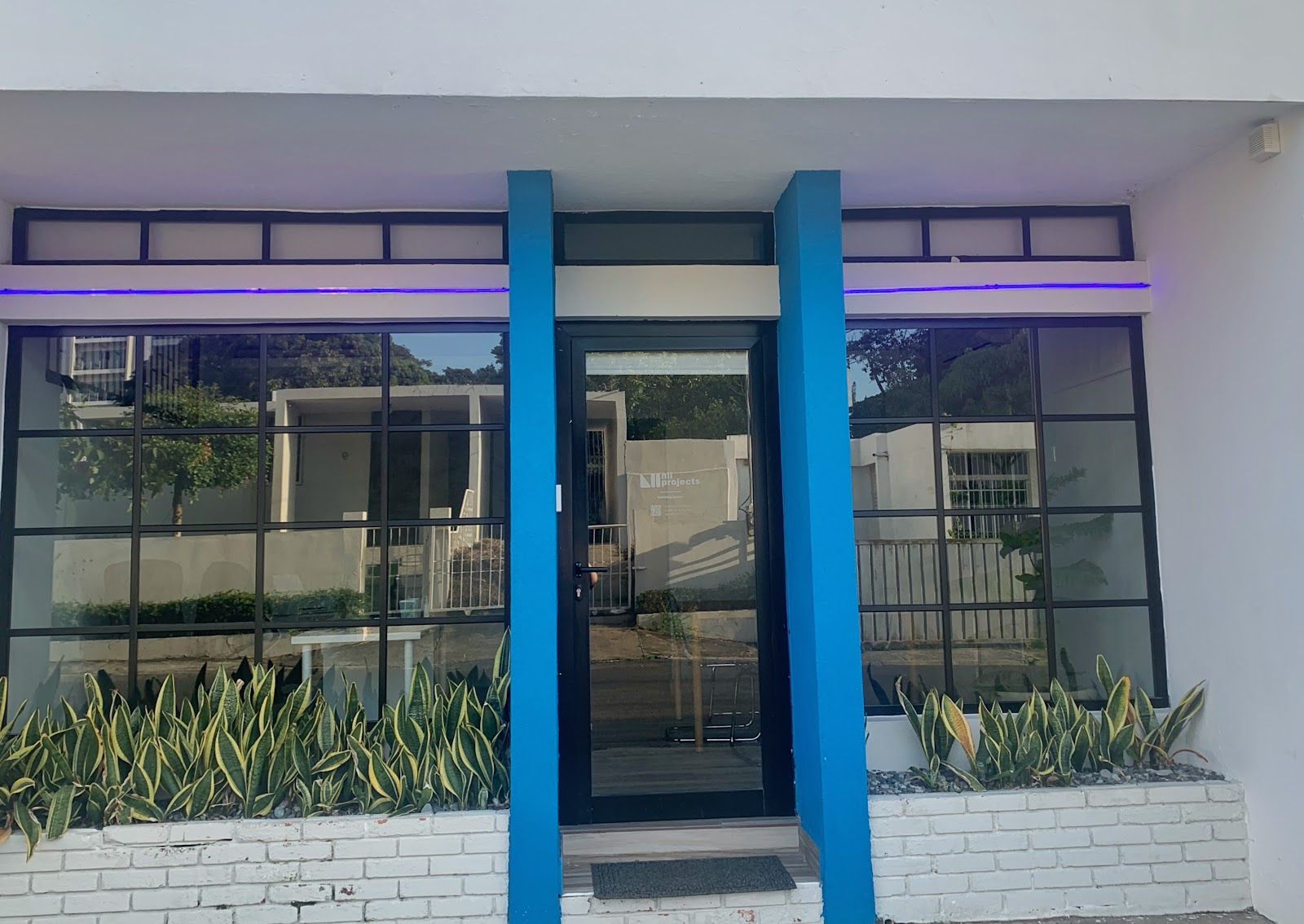Acceso a las oficinas de Nii Projects